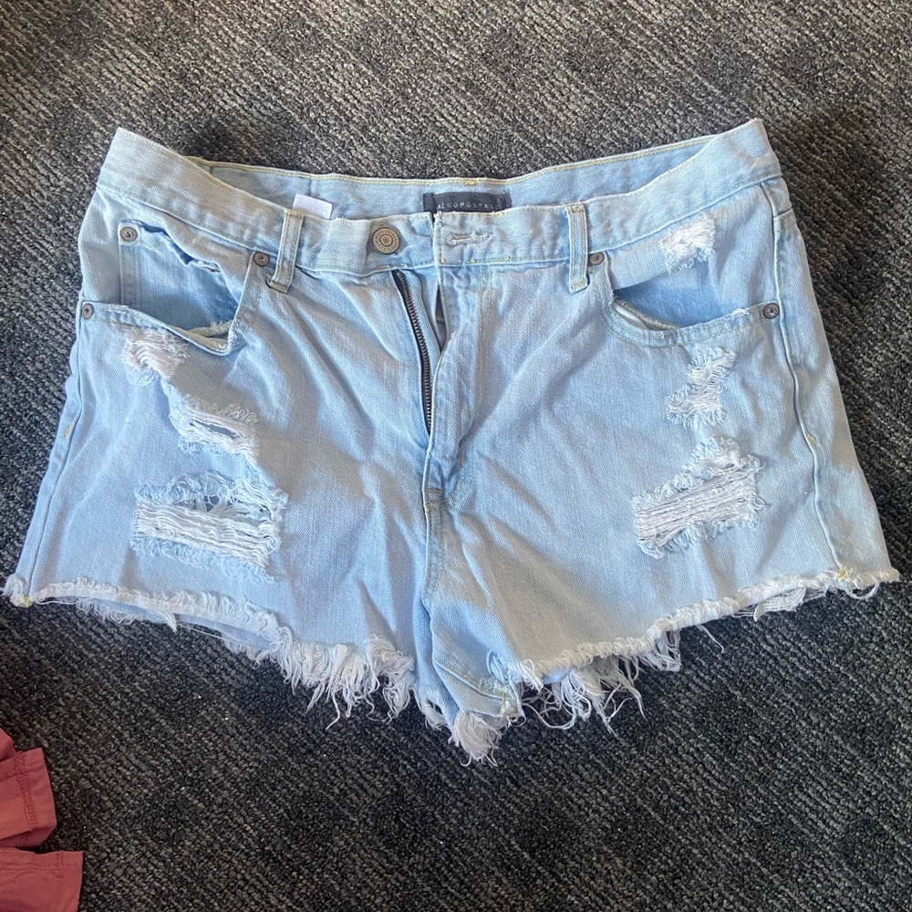 Aeropostale lace pocket ripped jean shorts